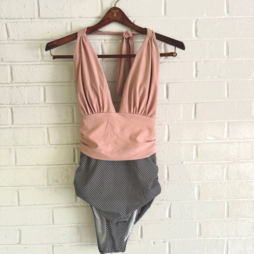 Cupshe Pink and White Swimsuit